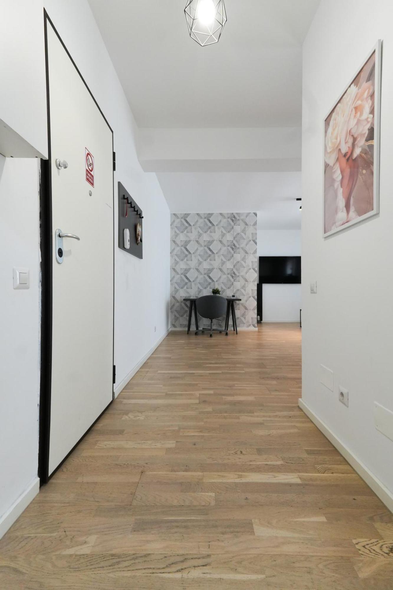 Maria - Modern Apartment With Parking And Workspace Bucharest Luaran gambar